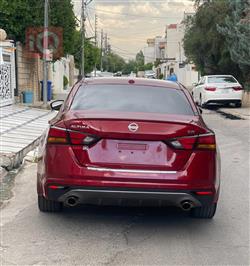 نیسان ئەلتیما